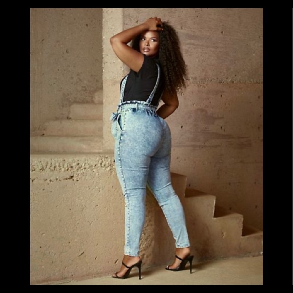Fashion to figure overall jeans.